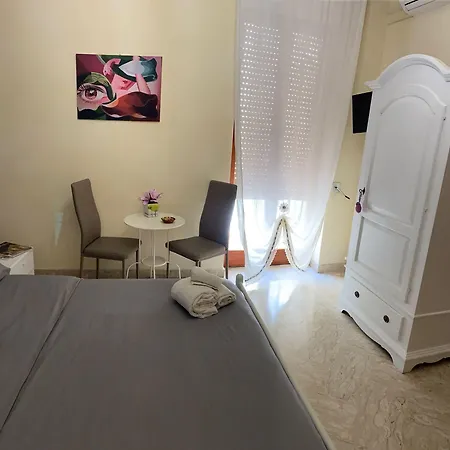 La Dimora Di Vesta Couette-café Lecce