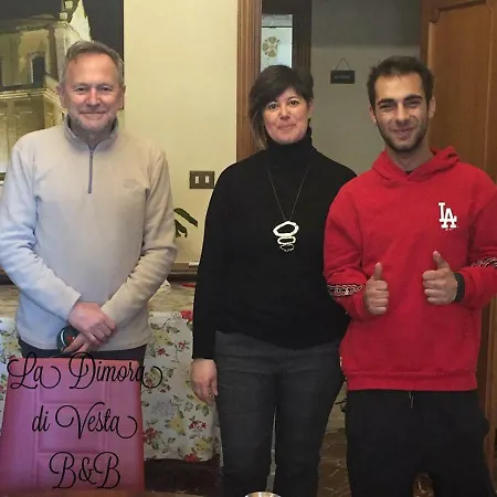 Bed and breakfast La Dimora Di Vesta 3*